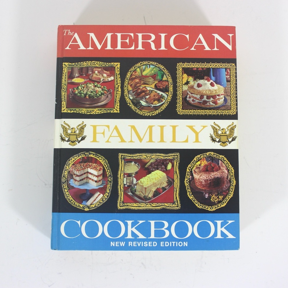 1974 American Family Cookbook Culinary Arts Institute Vintage Retro Kitchen